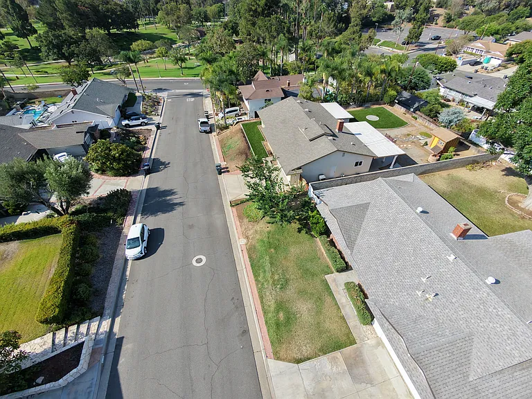 3034 N Westhaven St — Photo 17