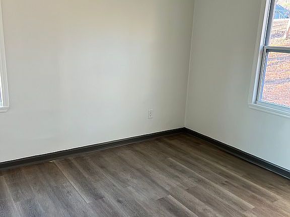 2nd image of 117 Marsh Dr