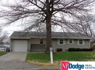 7640 Davis Cir, Omaha, NE 68134