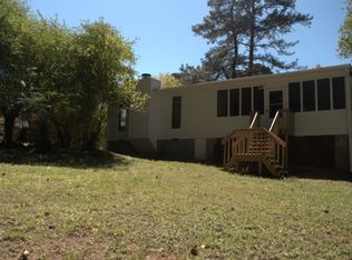 2590 Bryant Dr, East Pt, GA 30344