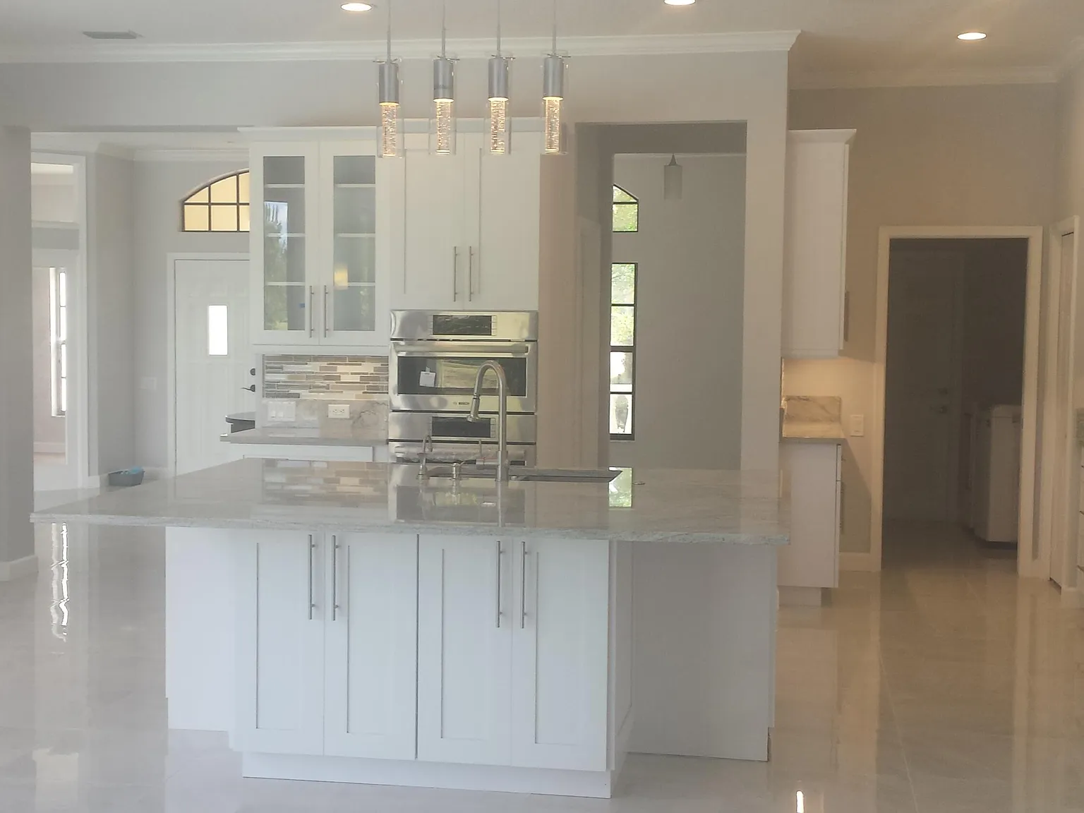 4 bed, 3.5 bath, 2784 sqft, $6,950 — Photo 3