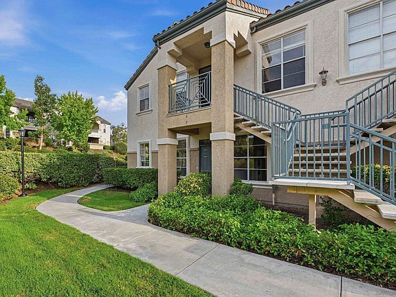 2nd image of 3504 Caminito El Rincon Unit 5