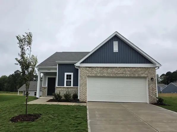 1450 Centerview Dr, Nashville, NC 27856