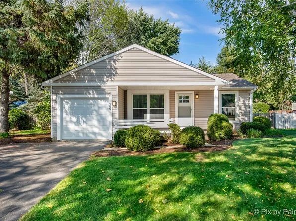 327 Danbury Dr, Naperville, IL 60565