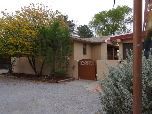651 Watson Ln, Las Cruces, NM 88005