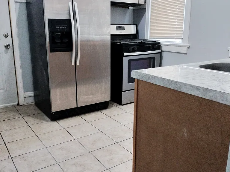 6719 S Sangamon St #1 — Photo 1