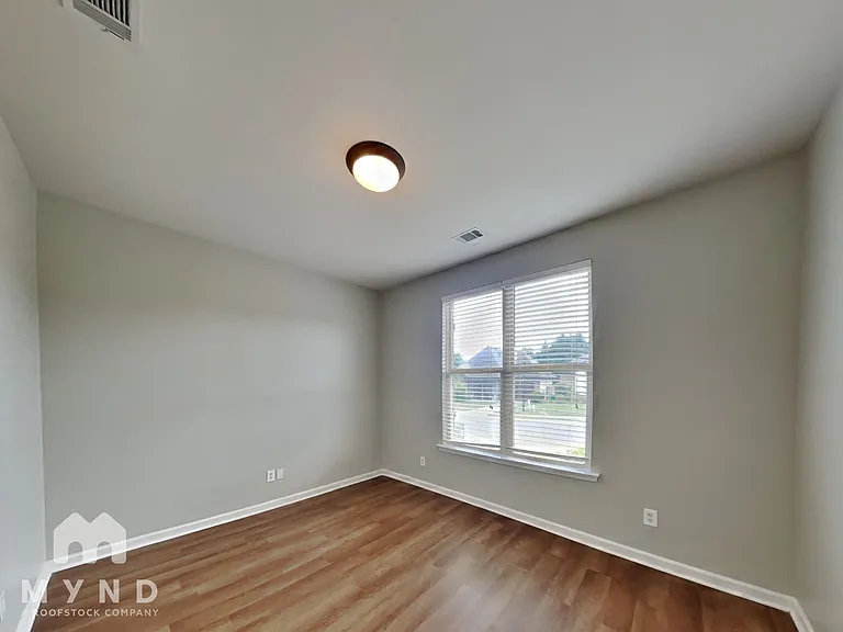1192 Washington Dr — Photo 17