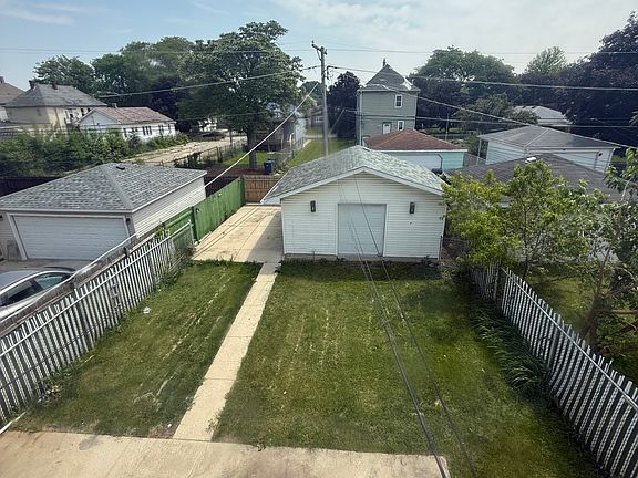4th image of 637 S 14th Ave APT 2
