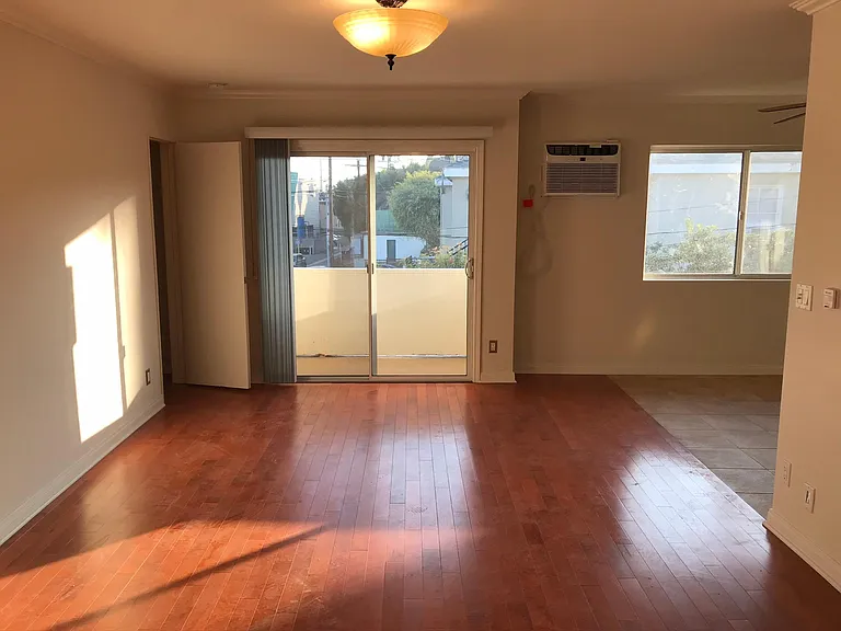 1650 Livonia Ave #7 — Photo 4