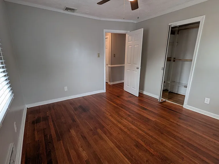 7514 Greengate Dr — Photo 15