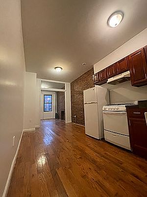 3rd image of 635 Prospect Pl #4