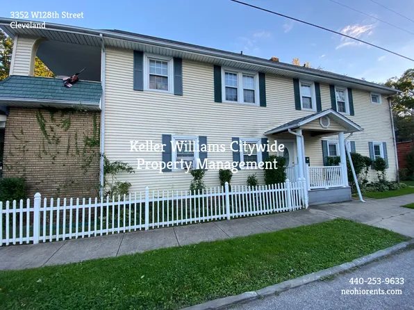 2 bedroom 1 bath Unit 4 - Up Unit West Cleveland, 3352 W 128th St APT 3, Cleveland, OH 44111