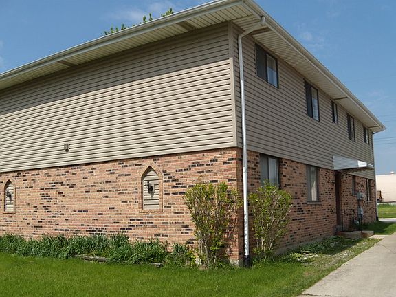 2nd image of 516 S Schroeder Ave