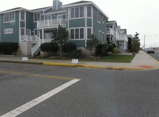 300 42nd St, Ocean City, NJ 08226