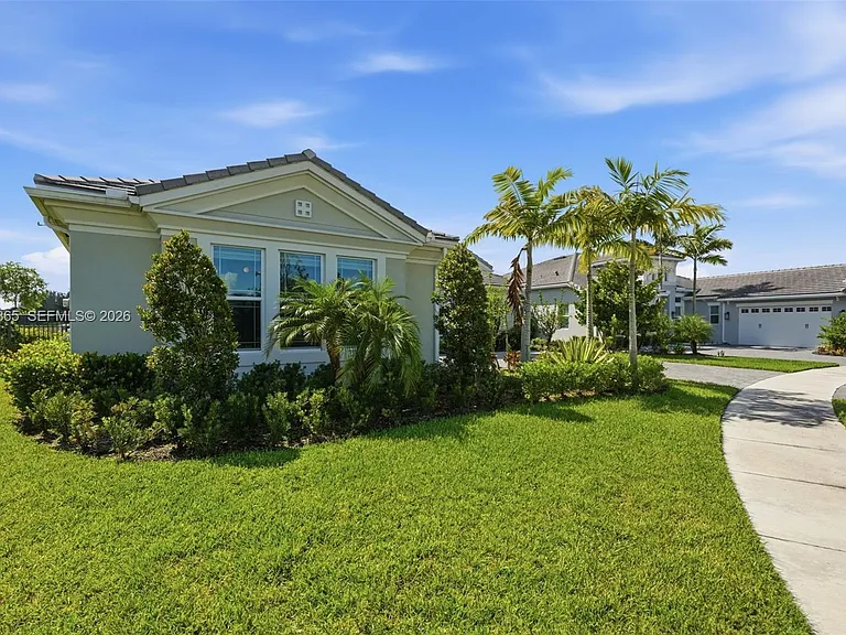 4662 Estates Cir — Photo 96