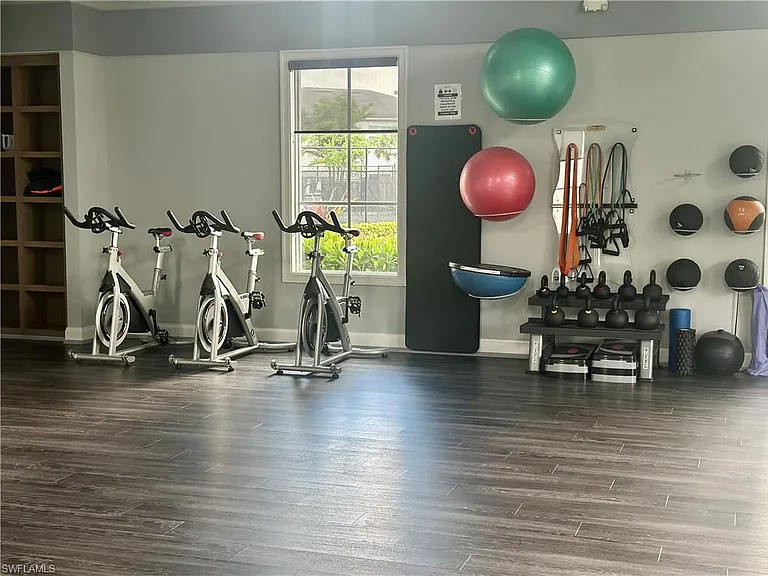 9179 Cayman Dr — Photo 50