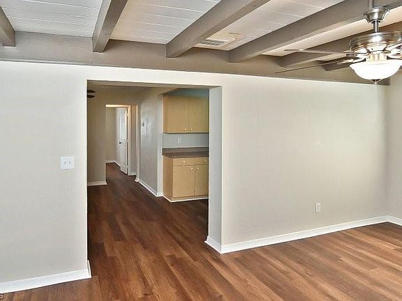 2nd image of 421 Fairfax Dr