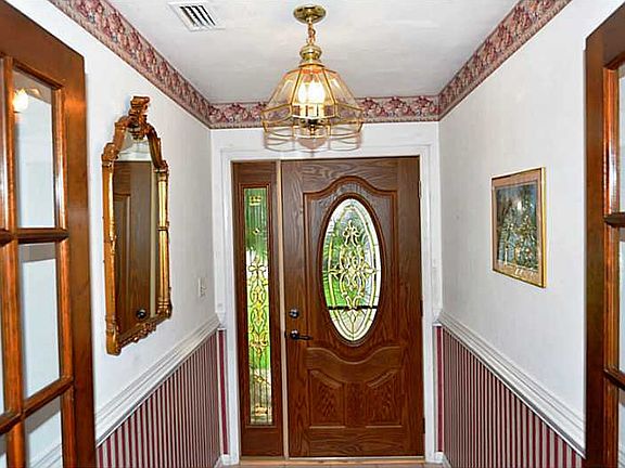 5th image of 1601 Forest Fern Cir