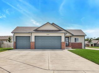 1127 Sontag Ct, Derby, KS 67037