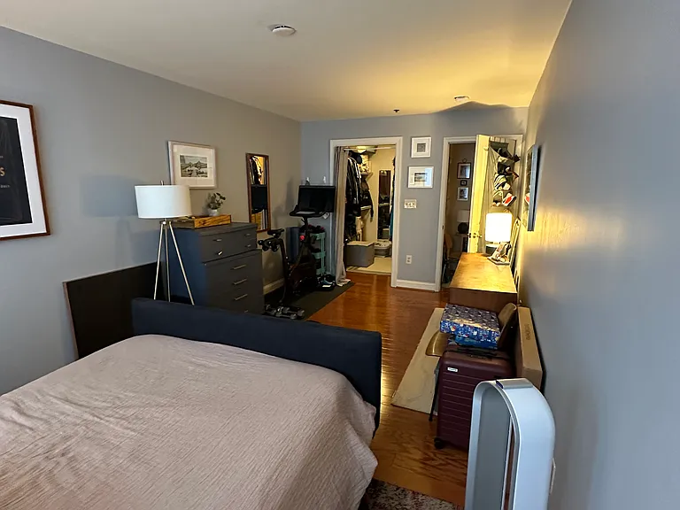 711 Clinton St #3E — Photo 10