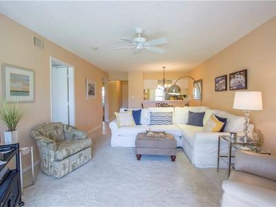 287 Quail Forest Blvd APT 116, Naples, FL, 34105