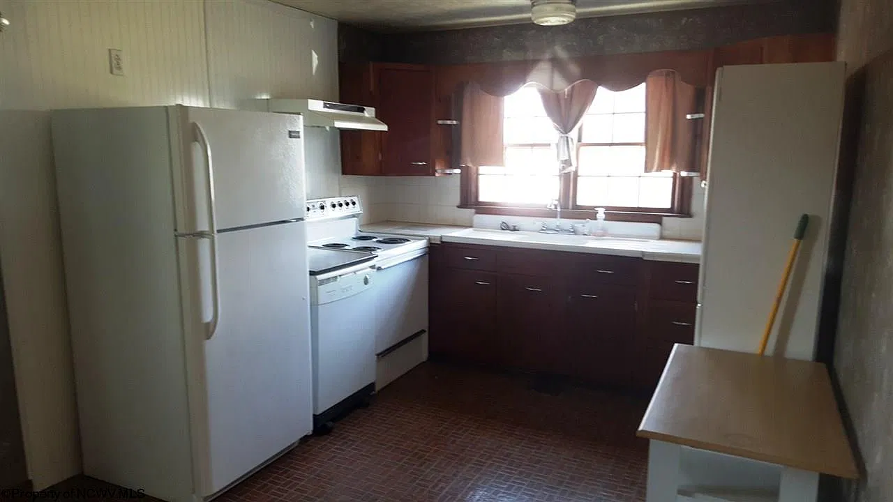 2 bed, 1.0 bath, $850 — Photo 4