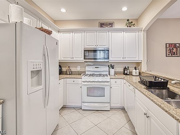 5th image of 3230 Cottonwood Bnd APT 406