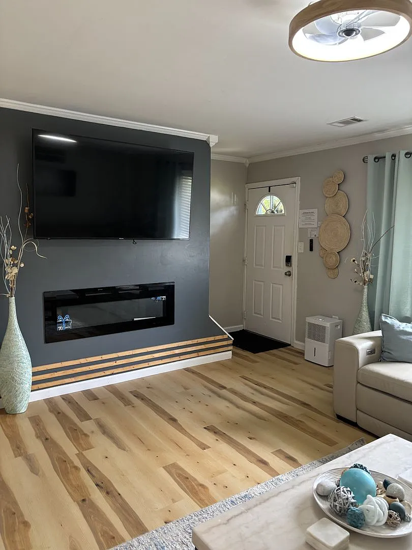 Fully Furnished 4-Bedroom Home! Ready for a 6-Month Lease — Photo 4
