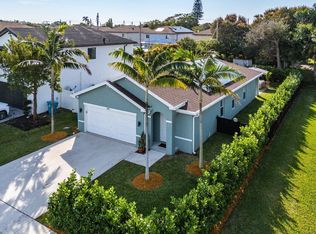 140 SW 1st Ave, Boynton Beach, FL 33435