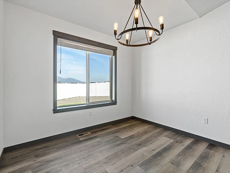 316 W Grange Ave — Photo 14