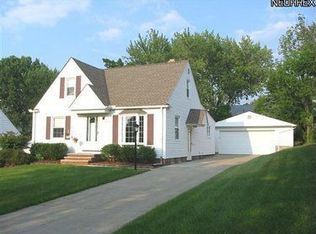 5339 Nan Linn Dr, Willoughby, OH 44094
