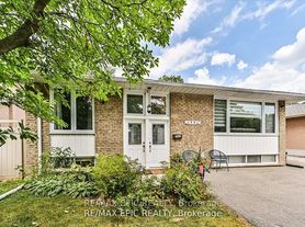 2683 Truscott Dr, Mississauga, ON