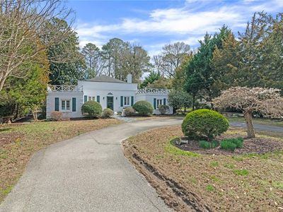 120 James River Dr, Newport News, VA, 23601