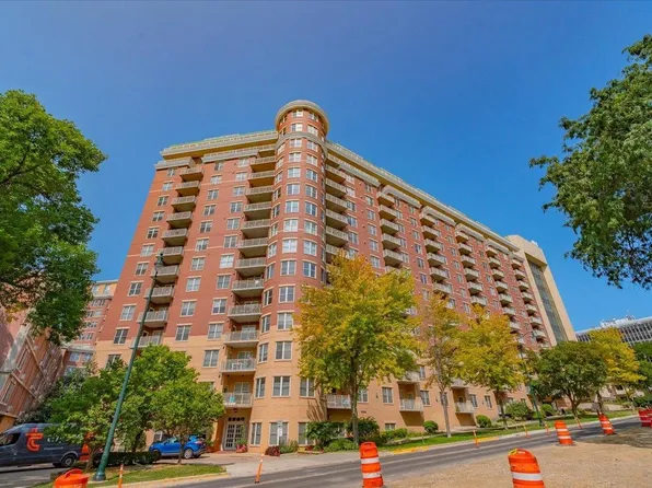 360 West Washington Avenue #1103, Madison, WI 53703