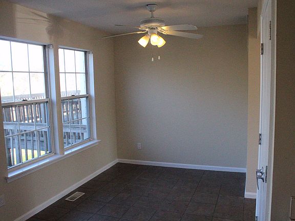 Eat in Portion of Kitchen