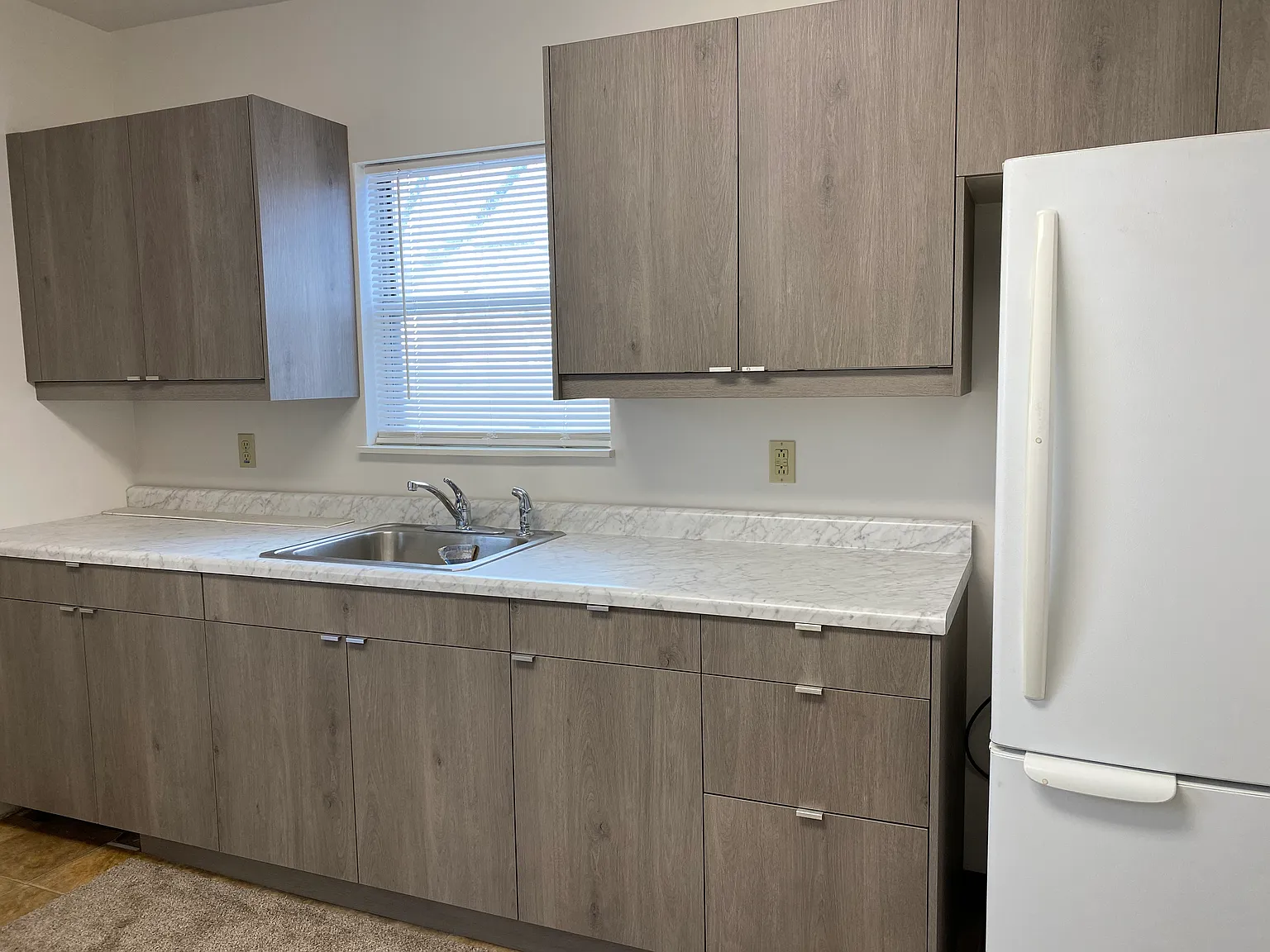 56 Ruth St APT 2 photo 1