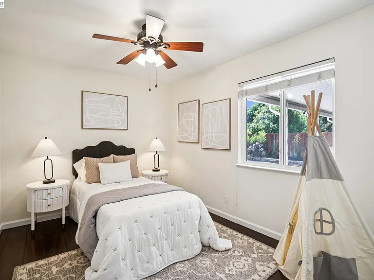 201 Ramon Pl — Photo 40