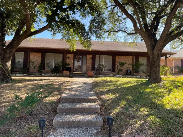 2502 Memorial Dr, Bryan, TX 77802