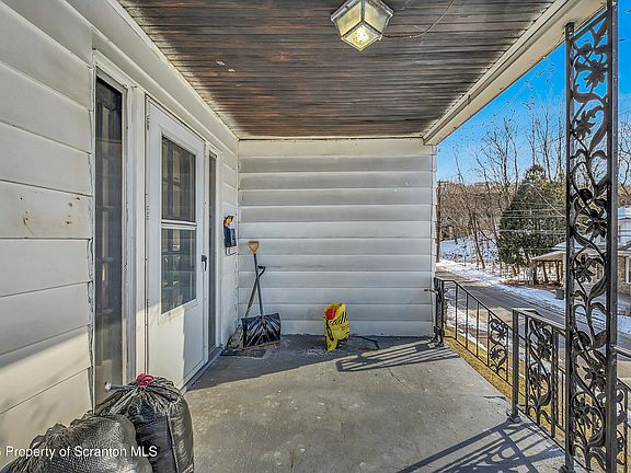 5th image of 2309 Ash St