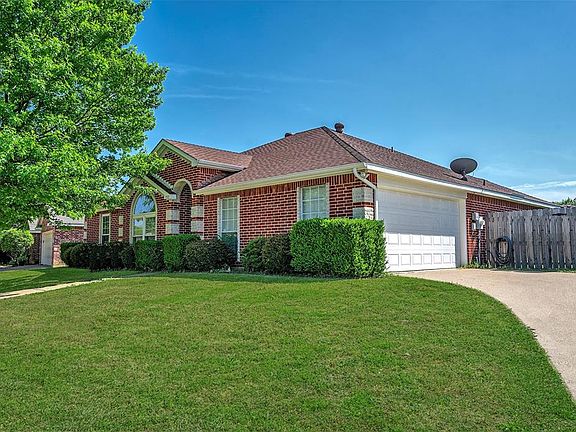 3rd image of 1513 Fern Dr