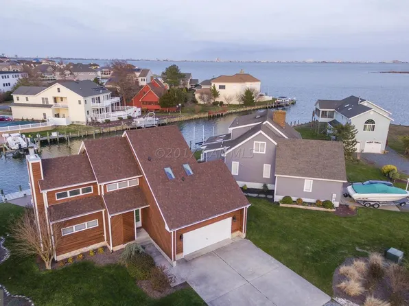 17 Ebb Tide Ct, Ocean Pines, MD 21811