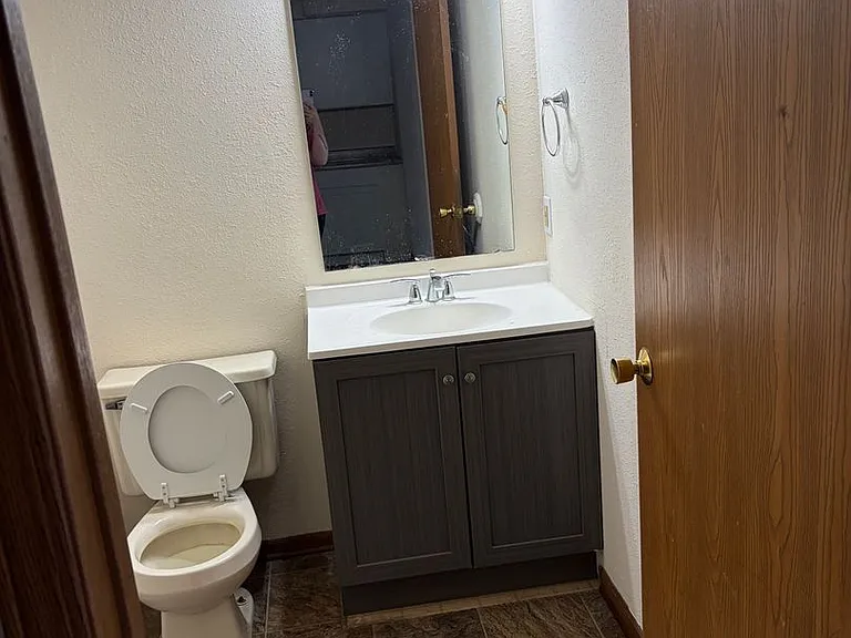 825 Wheelock Avenue 833 837 839 843 #8-827-831 — Photo 7