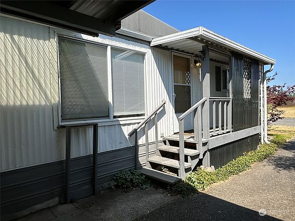 2nd image of 2502 Fords Prairie Avenue