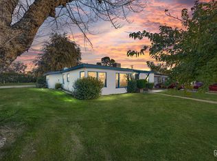 2016 Airport Dr, Bakersfield, CA 93308