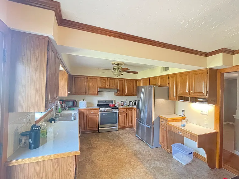 8224 Garfield Ave — Photo 6