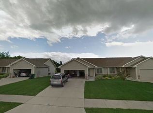 6181 Meacham Dr, Pleasant Hill, IA 50327