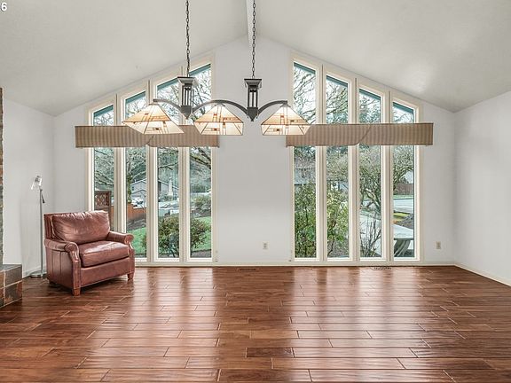 3rd image of 2618 Orchard Hill Pl