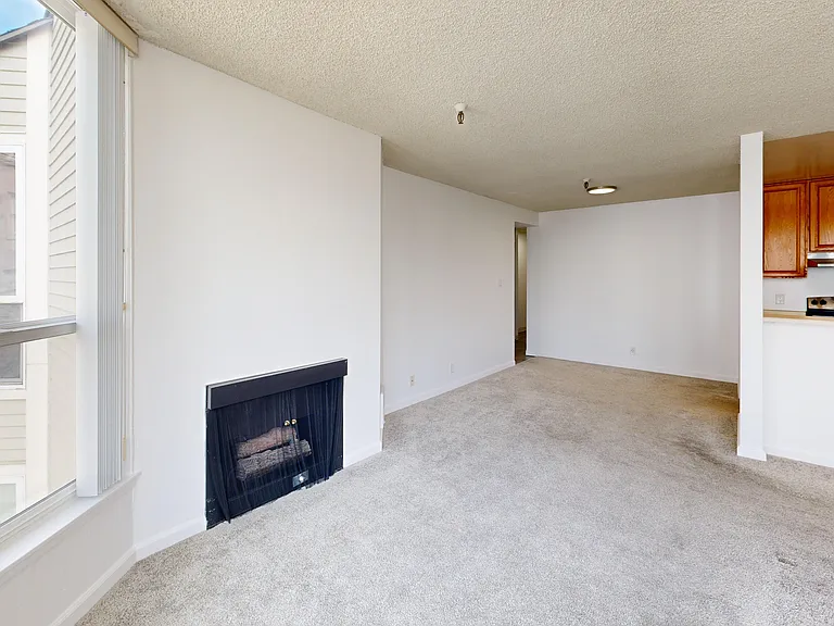 1690 Broadway Street — Photo 14