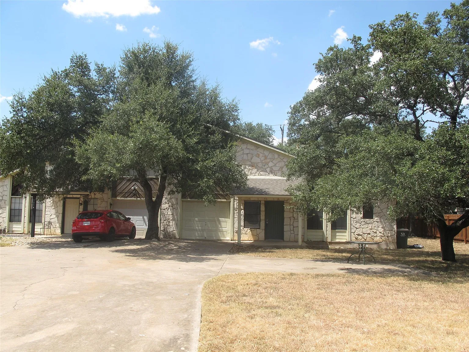 3 bed, 2.0 bath, 1276 sqft, $1,675 — Photo 3