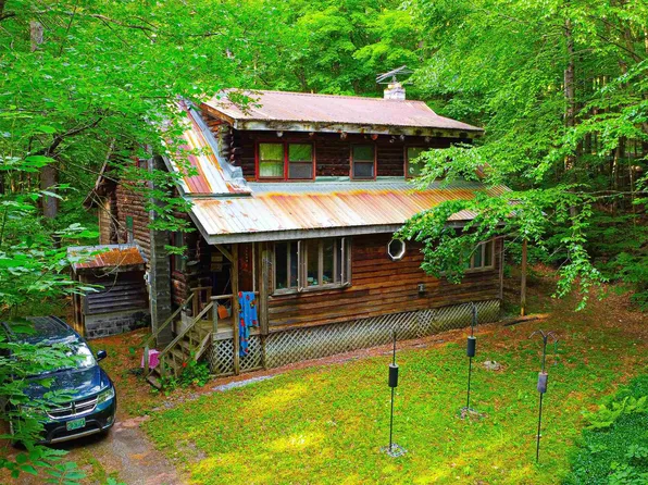 101 Sunwood Lane, Bristol, VT 05443